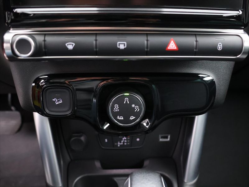 Citroën C3 Aircross 1,2 81kW Shine Aut.klima CZ - fotka 18 z 26