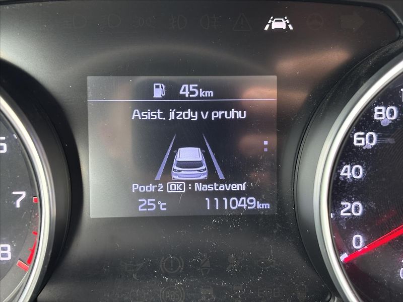 Kia Ceed 1,4 TGDi 103kW Fresh ZÁRUKA - fotka 30 z 33
