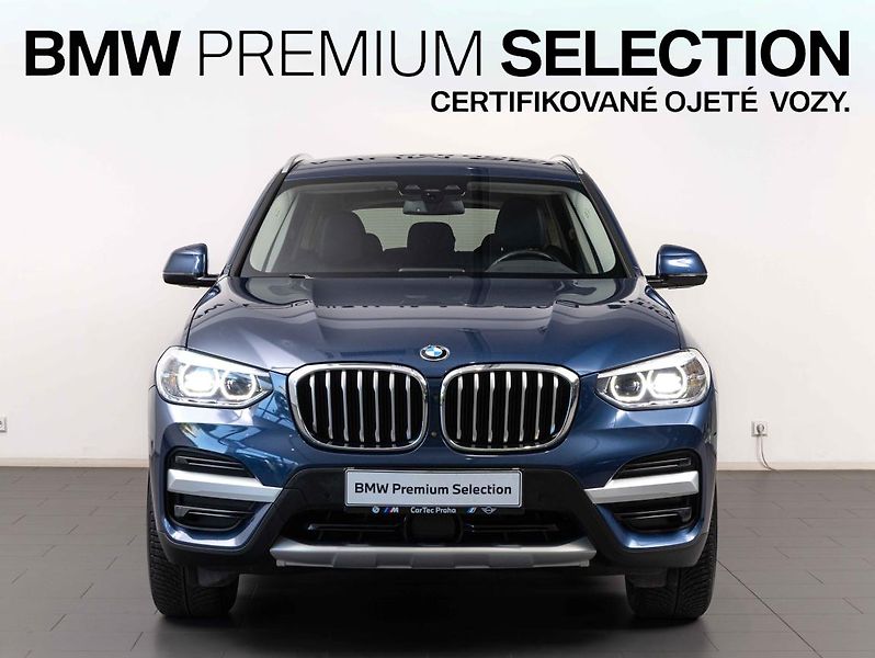 BMW X3 xDrive20d - fotka 3 z 21