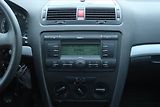 Škoda Octavia (2004) 1.6, Serv.kniha, nová STK - náhled 12