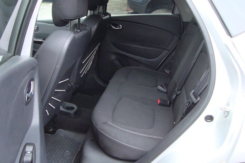 Renault Captur (2017)  0.9 Limited - fotka 27 z 66
