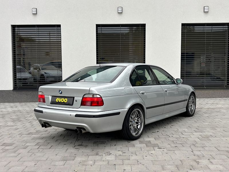 BMW M5 E39 - fotka 3 z 30