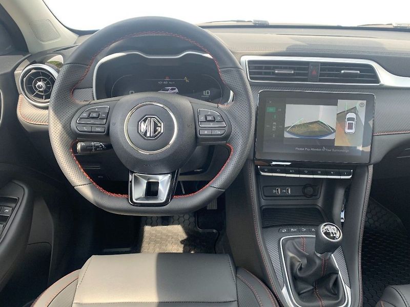 MG ZS Elegance 1.0 TGI 82kW 6MT - fotka 8 z 16