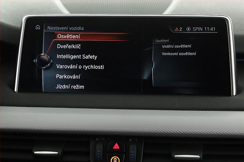 BMW X5 (2017) xDrive30d - fotka 15 z 22