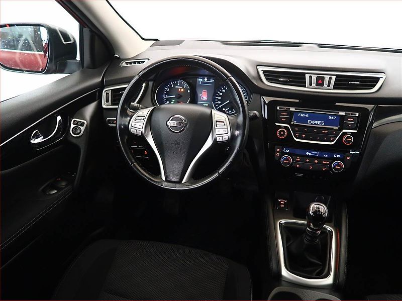Nissan Qashqai (2017) 1.2 DIG-T, Serv.kniha - fotka 7 z 15