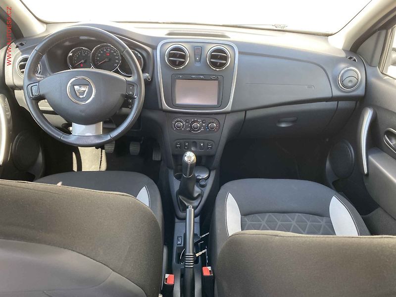Dacia Sandero (2016) 0.9 TCe, Stepway, park. čidla - fotka 8 z 19