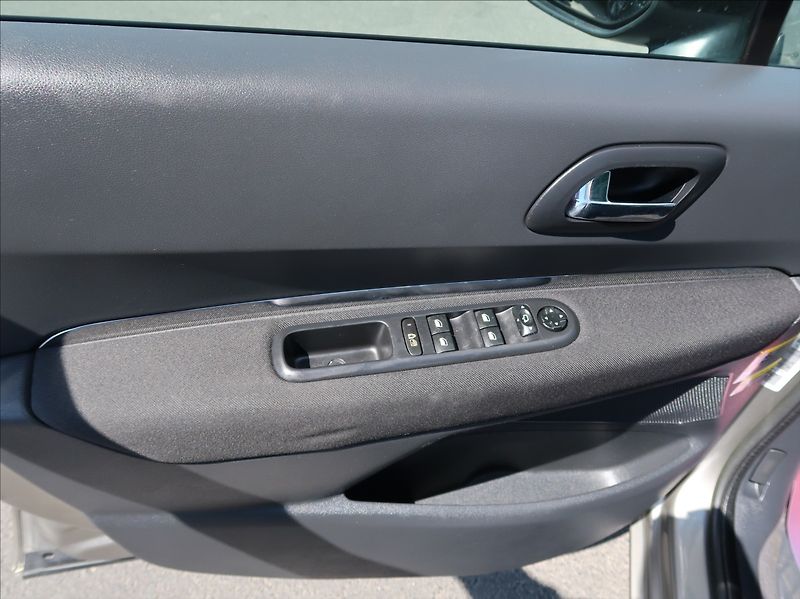Peugeot 5008 2,0 HDi,110kW,NovéČR,7míst - fotka 24 z 31