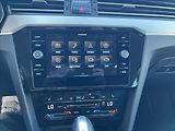 Volkswagen Passat 2,0 TDi DSG ELEGANCE MATRIX - náhled 28
