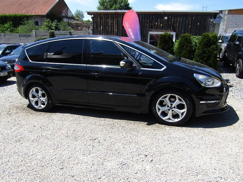 Ford S-MAX (2011) TITANIUM S 2.0 TDCi - fotka 8 z 44