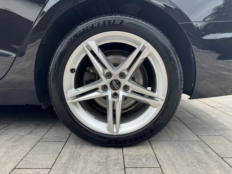 Audi A4 (2022) A4 35TDI, Stronic, Tažné, Led - fotka 7 z 36