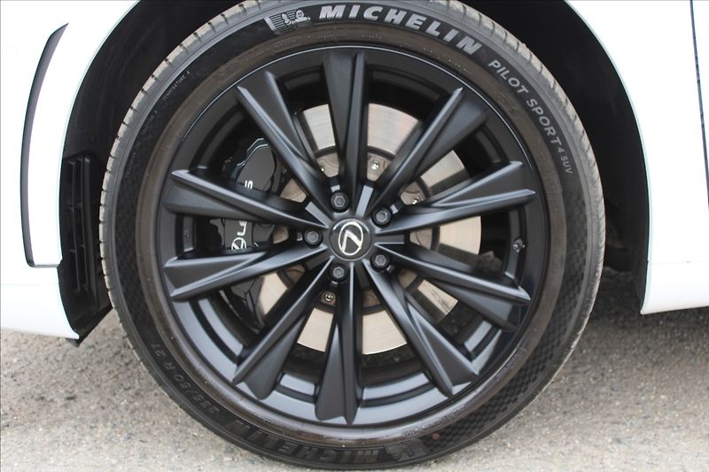Lexus RX 500h 2,4 HEV  1.MAJ,A/T,4x4,FSPORT+ - fotka 41 z 48