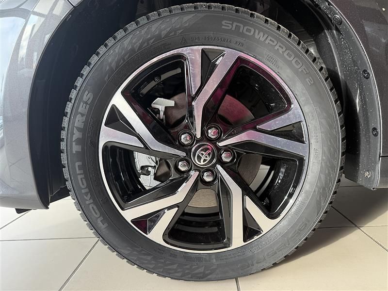 Toyota Yaris 1.5 Hybrid 116 CVT Style - fotka 24 z 24
