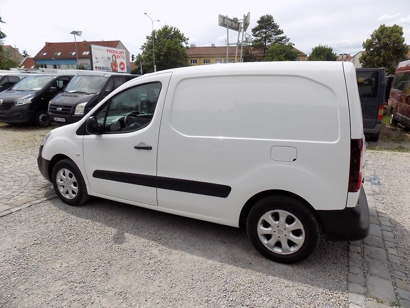Peugeot Partner 1,6 HDI 73 KW KLIMA, TEMP, ČR - fotka 15 z 44