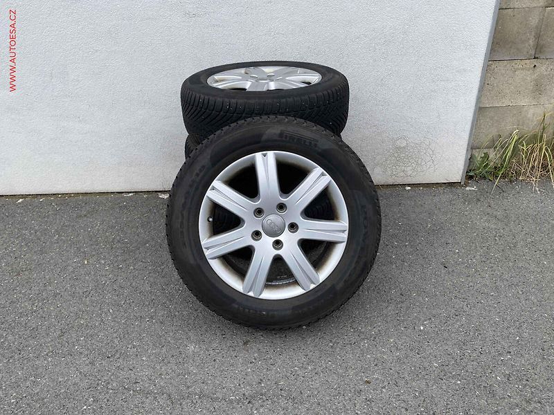 Audi Q7 (2014) 3.0TDi quattro, 7míst, ČR, S - fotka 20 z 20