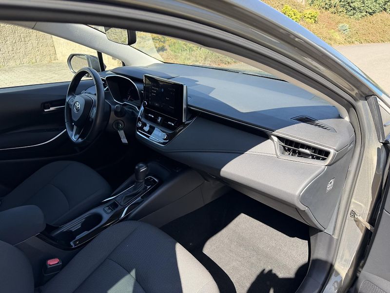 Toyota Corolla 1,5i 92kW automat  - fotka 13 z 20