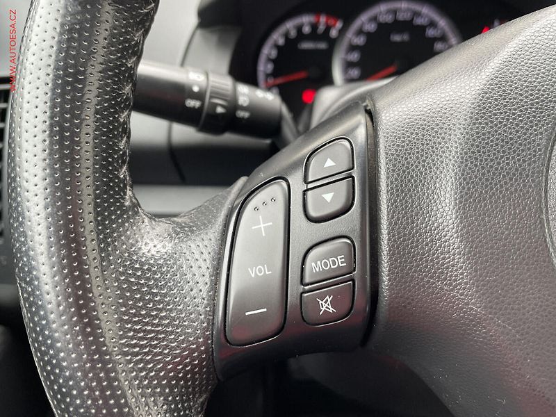 Mazda 5 (2010) 1.8 i, Xenon. výhřev sed - fotka 16 z 21
