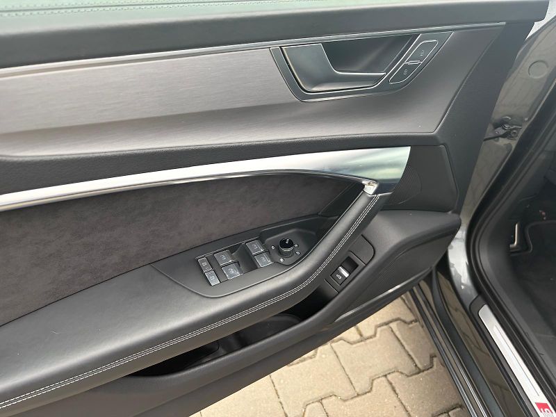 Audi A6 Avant (2019) - fotka 15 z 18