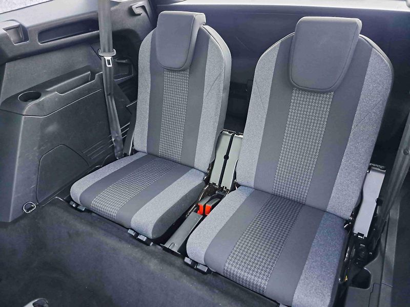 Peugeot 5008 (2019) HDI-96  7-míst PDC 17ALU  NAVI - fotka 13 z 31