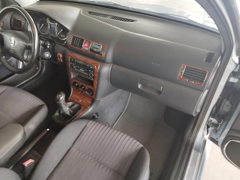 Škoda Octavia (2001) TDI,66KW,KLIMA,ALU,LED,1.MAJ - fotka 18 z 27