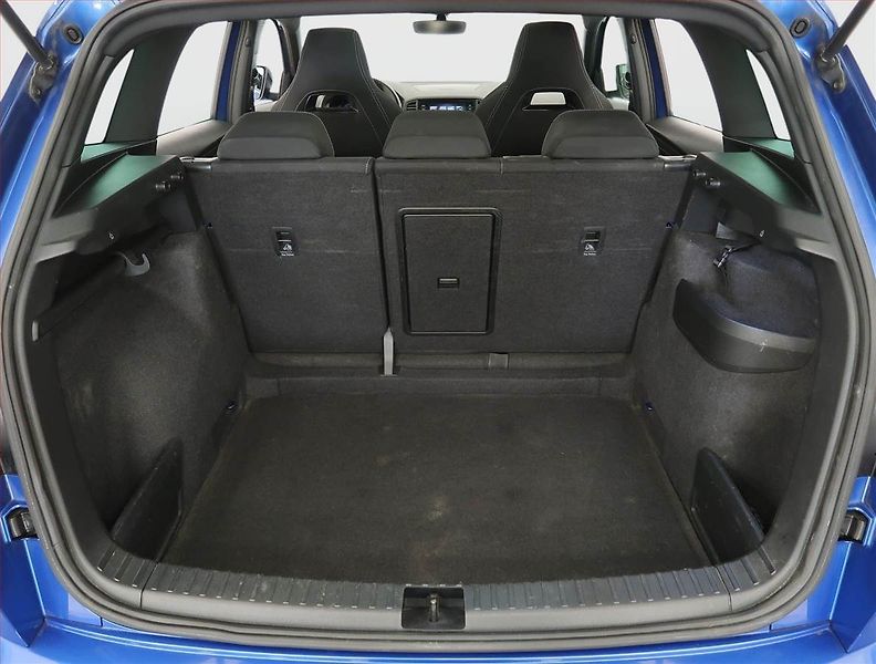 Škoda Karoq (2021) Sportline 1.5 TSI, digi klima - fotka 14 z 27