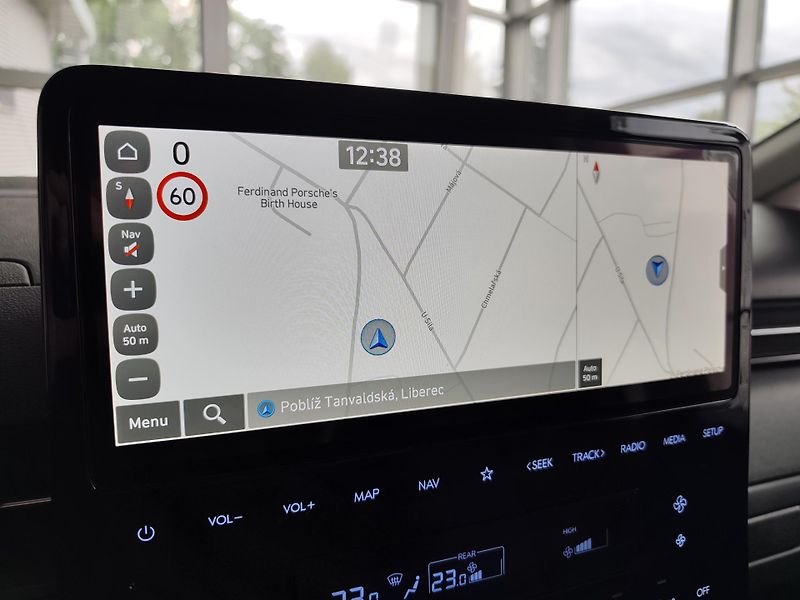 Hyundai Staria (2026) 1.6T-GDi 117kW HEV Comfort - fotka 17 z 22
