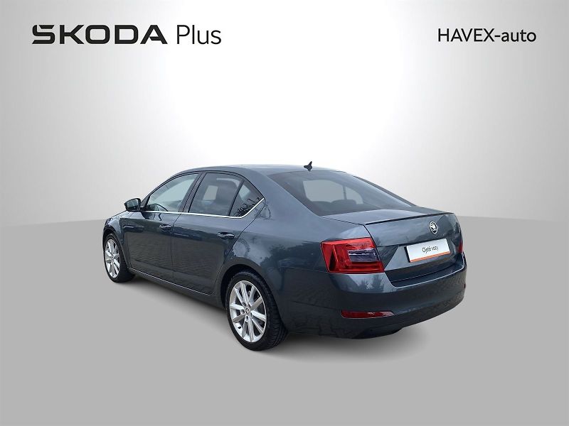 Škoda Octavia (2015) 2.0 TDI Elegance - fotka 29 z 30