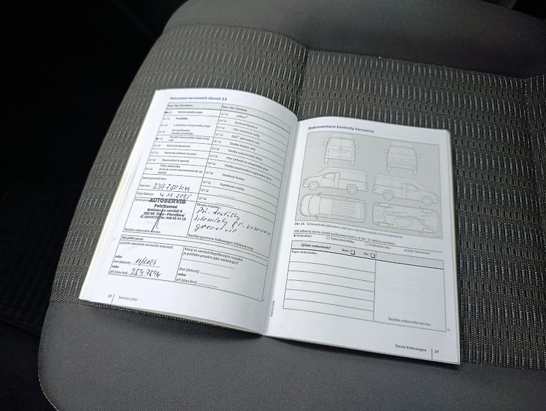Volkswagen Multivan 2.0TDI 110kW ČR - fotka 33 z 35
