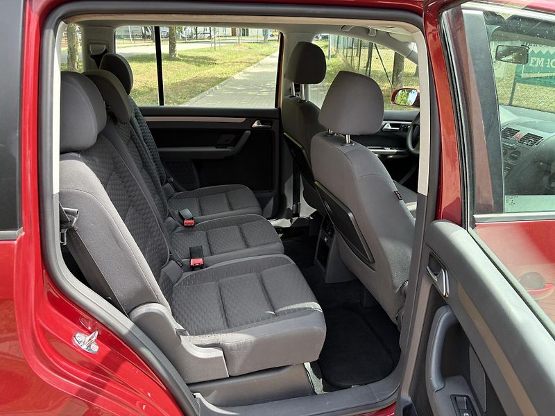 Volkswagen Touran 1.6 75KW 7 míst Trendline  - fotka 24 z 33