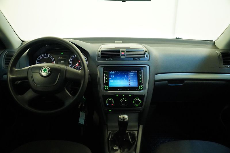 Škoda Octavia - fotka 5 z 24
