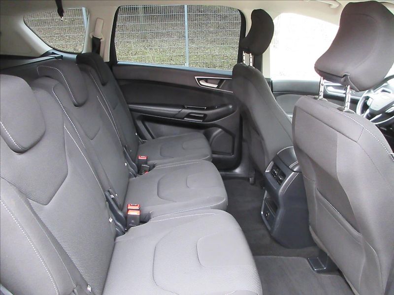 Ford S-MAX 2,0 TDCi 132Kw, 4x4, 7míst, No - fotka 15 z 34