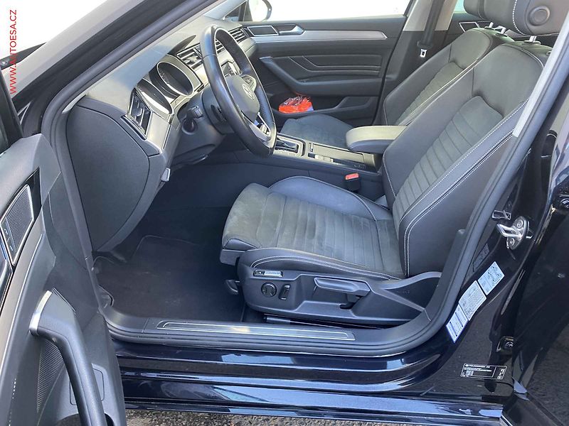 Volkswagen Passat (2021) 2.0 TDi 4x4, 1.maj,ČR - fotka 9 z 19