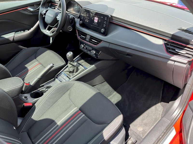 Škoda Scala (2025) 1.5 TSI 110kW Monte Carlo - fotka 13 z 29