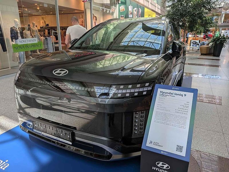 Lidé poprvé v Česku uvidí nové modely vozů Alpine A390 a Mitsubishi Eclipse Cross v brněnské Olympii. Výstava potrvá do konce května a její součástí budou i testovací jízdy.