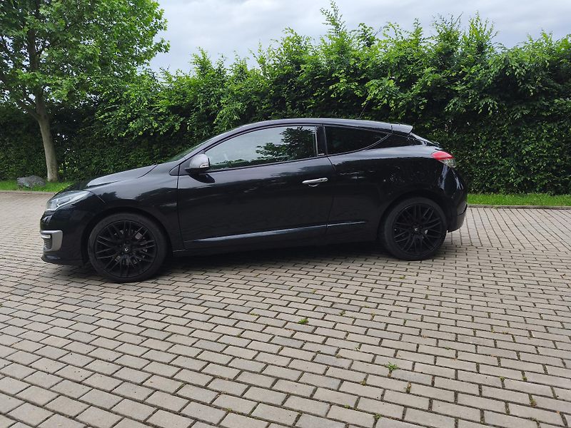 Renault Mégane 2.0 Tce 220 GT - fotka 4 z 28
