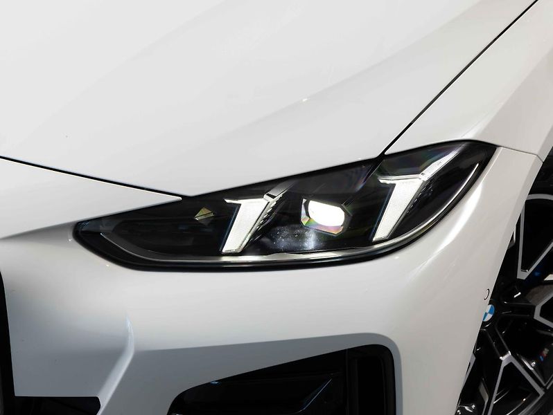 BMW Řada 4 M440i xDrive Gran Coupé - fotka 8 z 22