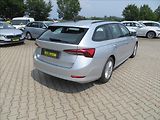 Škoda Octavia 2,0 TDI Ambition ČR - náhled 9