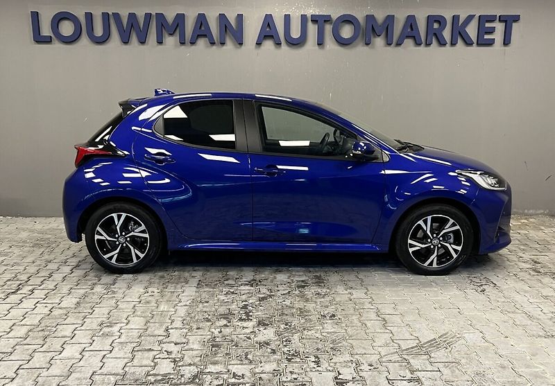 Toyota Yaris 1.5 Hybrid AT STYLE - fotka 16 z 16