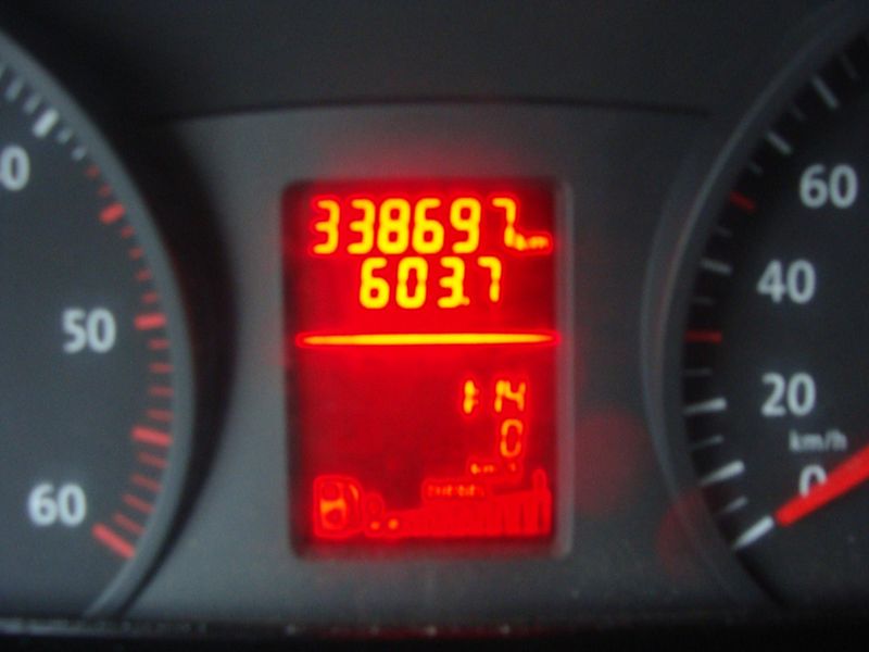 Volkswagen Crafter 2.5 TDi, 80 kW, klima, tažné - fotka 19 z 25