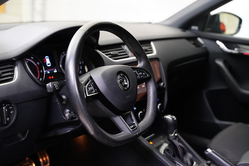Škoda Octavia - fotka 14 z 28