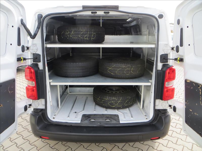 Opel Vivaro 1,5 CDTI 88kw Van L1 - fotka 7 z 18
