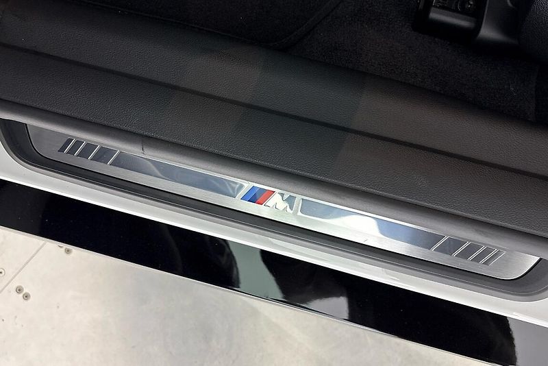 BMW i4 eDrive40 Gran Coupe - fotka 16 z 24