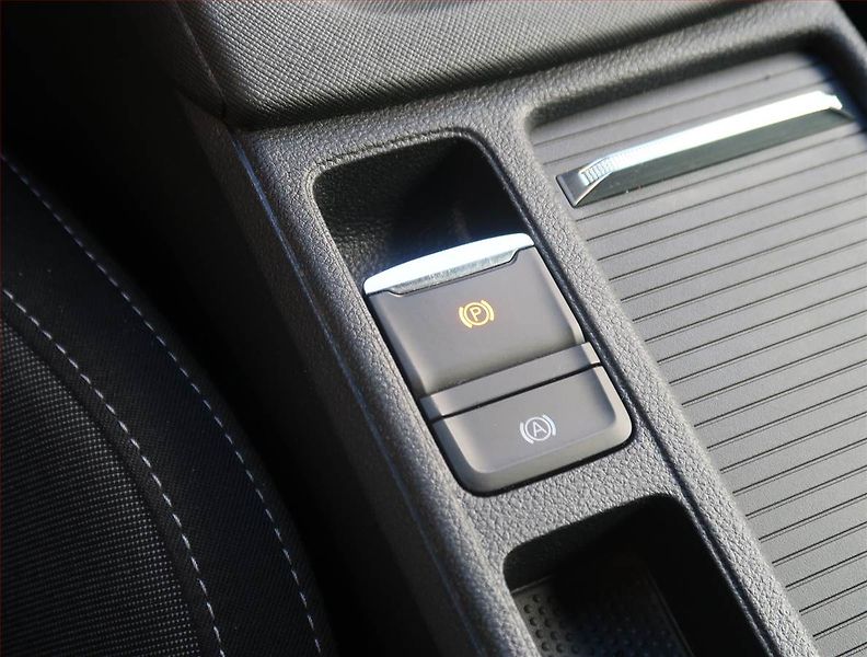 Škoda Octavia (2020) 2.0 TDI, Automat, Navi - fotka 20 z 27