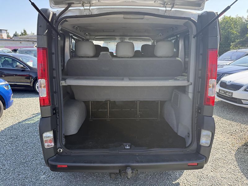 Renault Trafic 2.5 DCI PASSENGER 9 MÍST - fotka 13 z 13