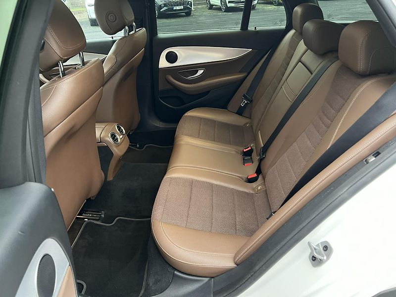 Mercedes-Benz Třídy E (2018) E 220D 4MATIC ALL TERRAIN - fotka 9 z 27