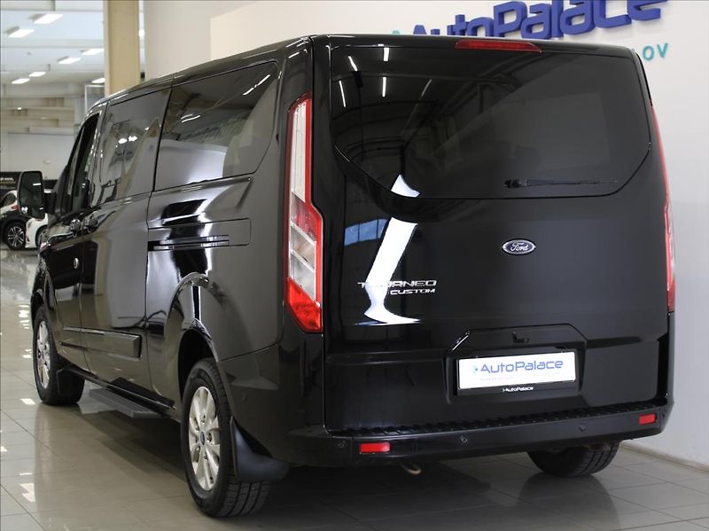 Ford Tourneo Custom 2,0 EB 136kW AT L2 Titan.X 9-m - fotka 3 z 24