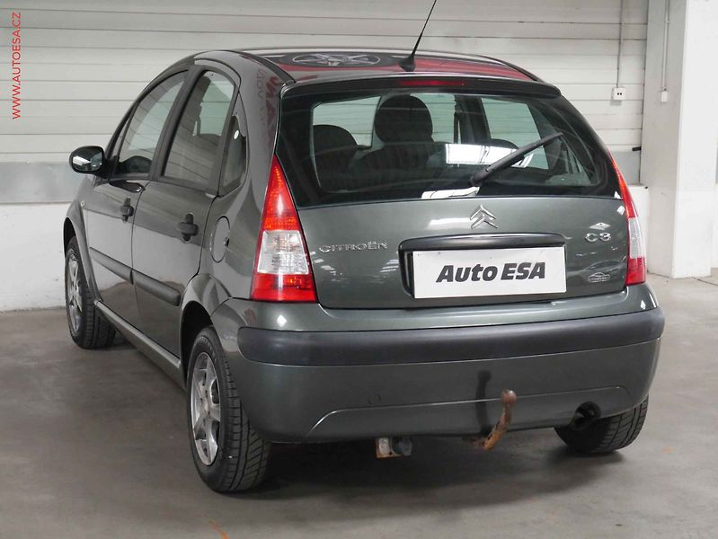 Citroën C3 (2009) 1.4 i, AC, tažné - fotka 4 z 16