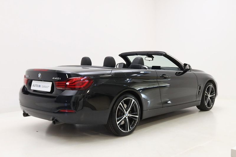 BMW Řada 4 (2020) 440i,240kW, XDrive, servis - fotka 14 z 19