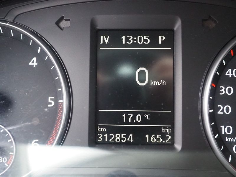 Seat Alhambra (2013) 2.0TDI, 130 kW,  7 Míst, Tažné - fotka 32 z 42