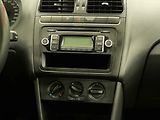 Volkswagen Polo (2010) 1.2i, AC, temp - náhled 13