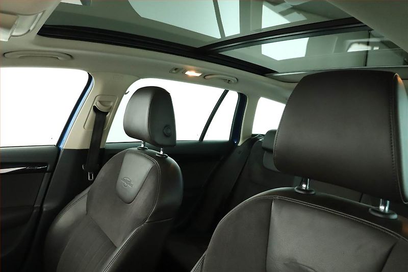 Škoda Octavia (2015) Laurin&Klement 2.0 TDI, 4X4 - fotka 15 z 20